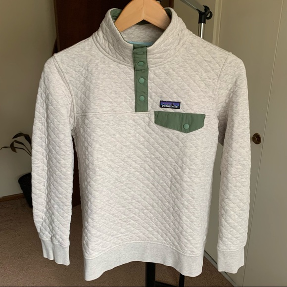 Patagonia Sweaters | Patagonia Organic Cotton Quilt Snap-T Pullover | Color: Cream/Green | Size: Xs | Pm-69326647's Closet